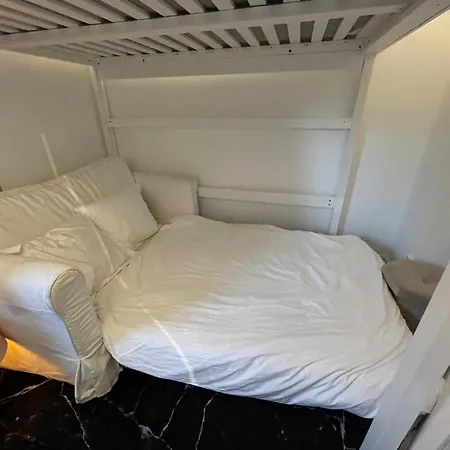 Гостевой дом Happy Days Relaxing With Smart Solutions Shared With One Other Bedroom Осло