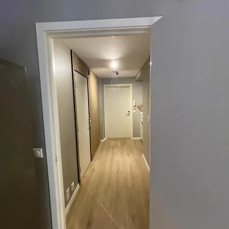 Happy Days Relaxing With Smart Solutions Shared With One Other Bedroom 奥斯陆